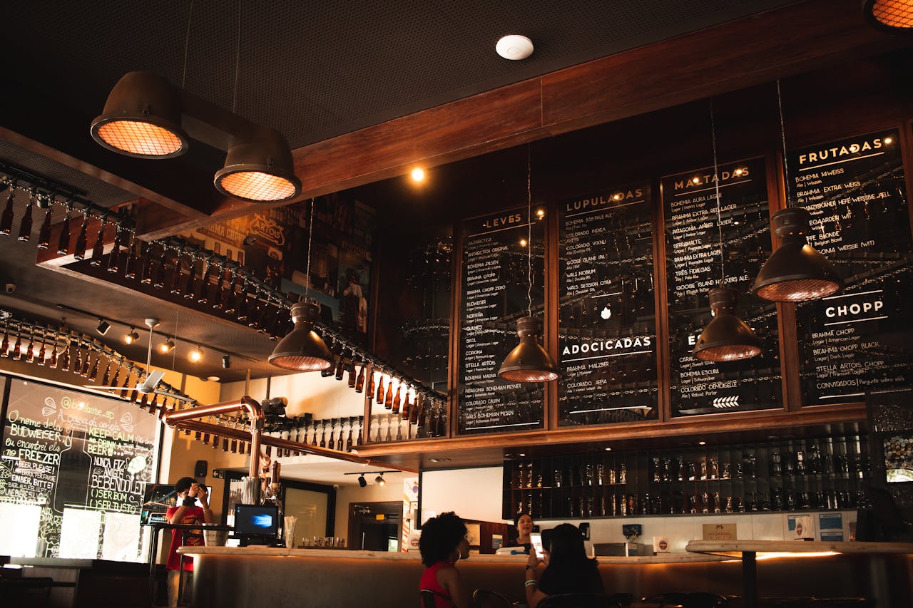 7 Best Hireology Alternatives for Multi-Location Hourly Hiring: 2026
