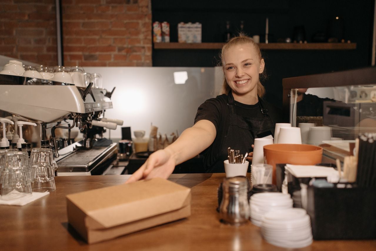 Best Certification Tracking Software for Restaurant Employees