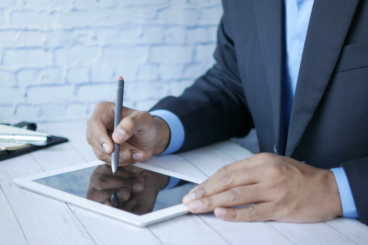 Best E-Signature Software for New Hire Paperwork