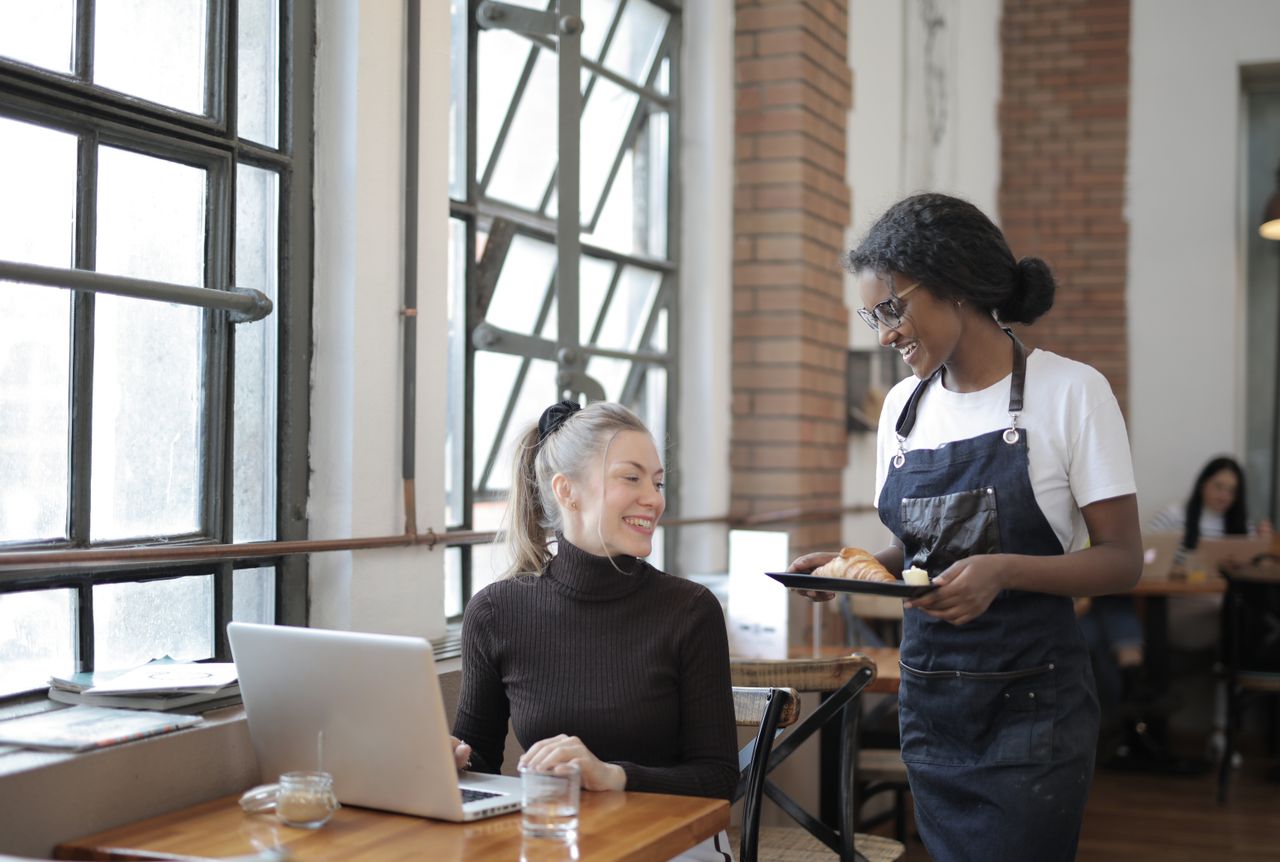 Best Payroll Compliance Software for Restaurants